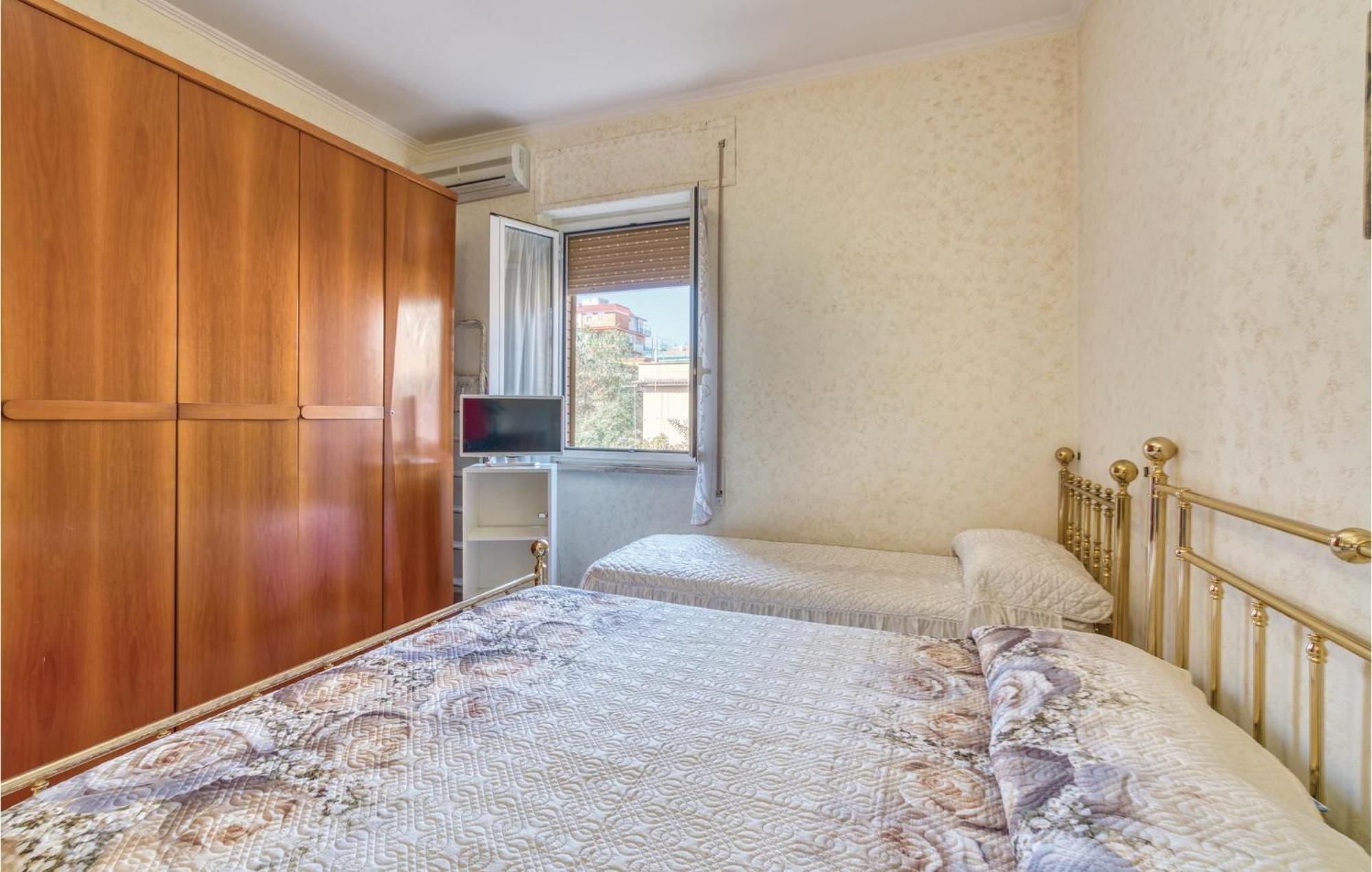 Gorgeous Apartment In Ladispoli Rm With Wifi Buitenkant foto